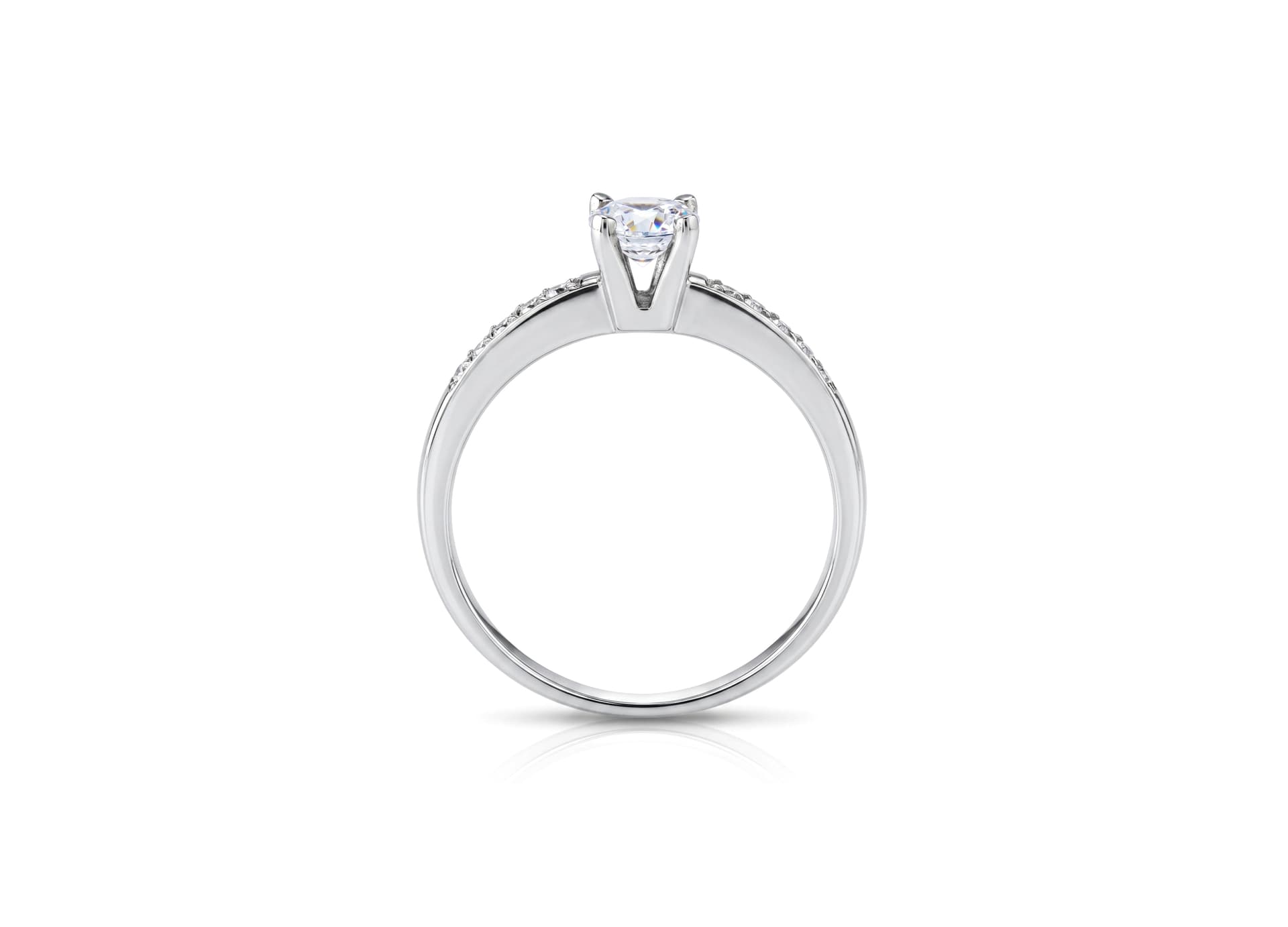 Кольцо из серебра 925 с фианитами