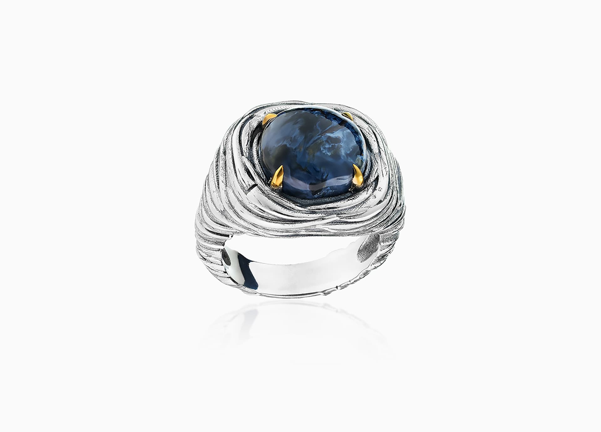Кольцо из серебра 925 с питерситами