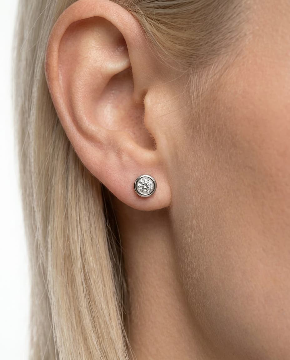Серьги из золота 585 с бриллиантом