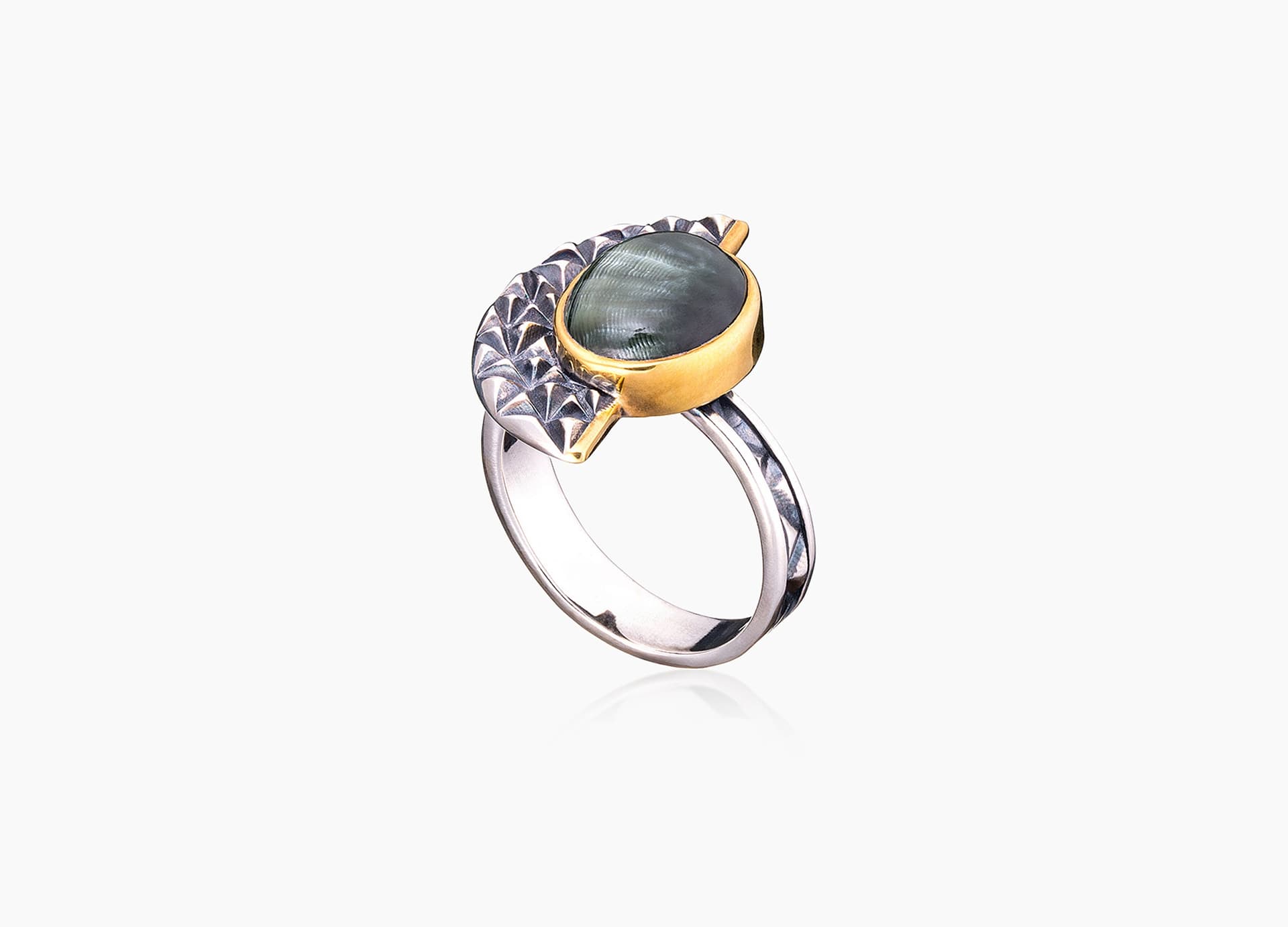 Кольцо из серебра 925 с серафинитами