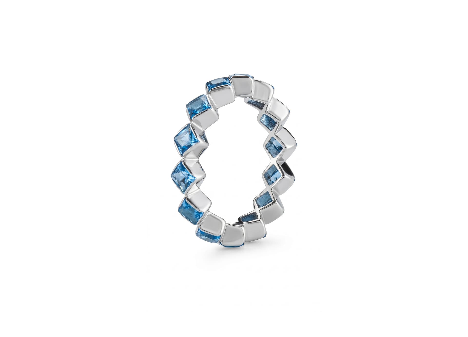 Кольцо из серебра 925