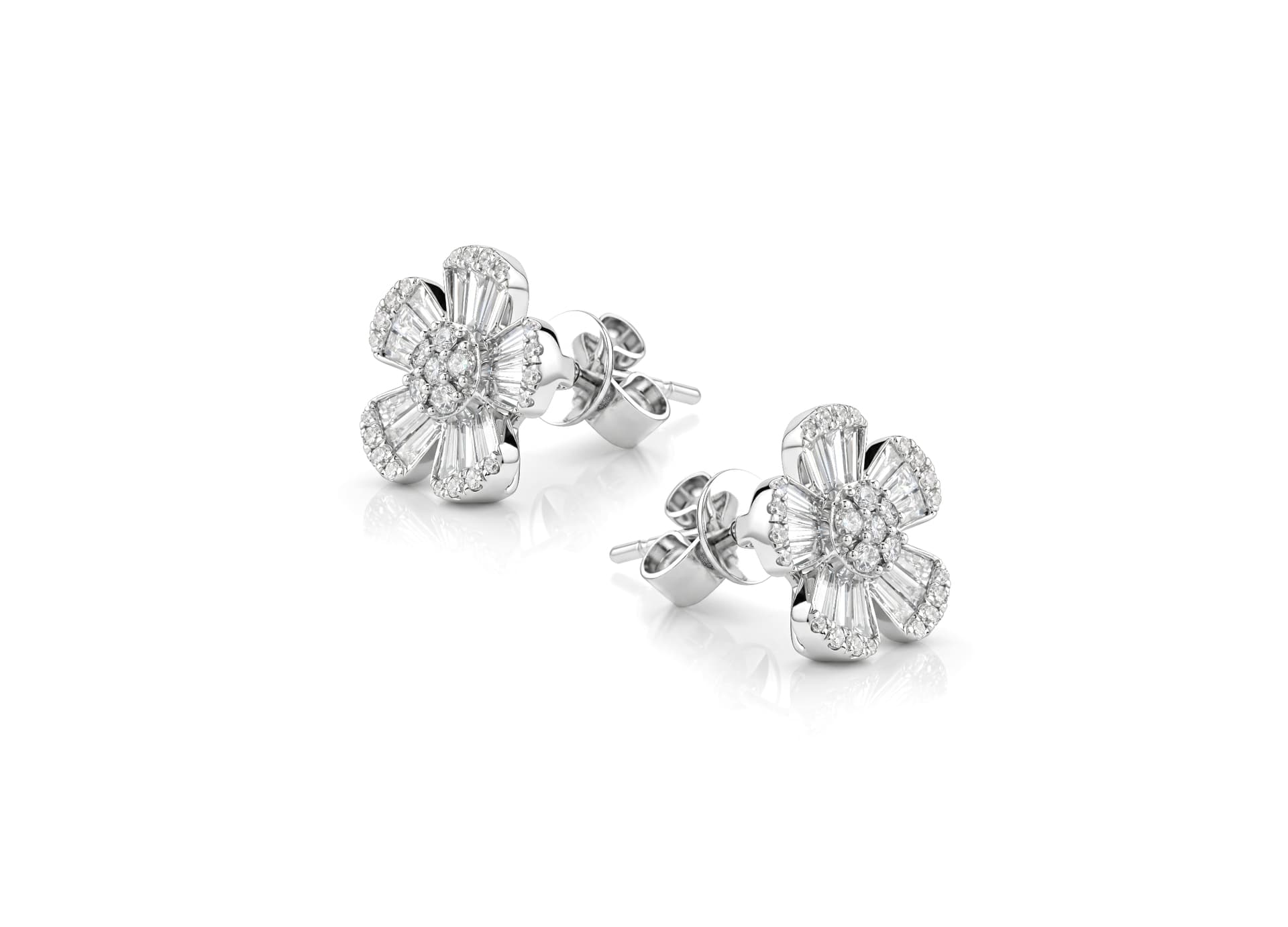 Серьги из золота 585 с бриллиантами