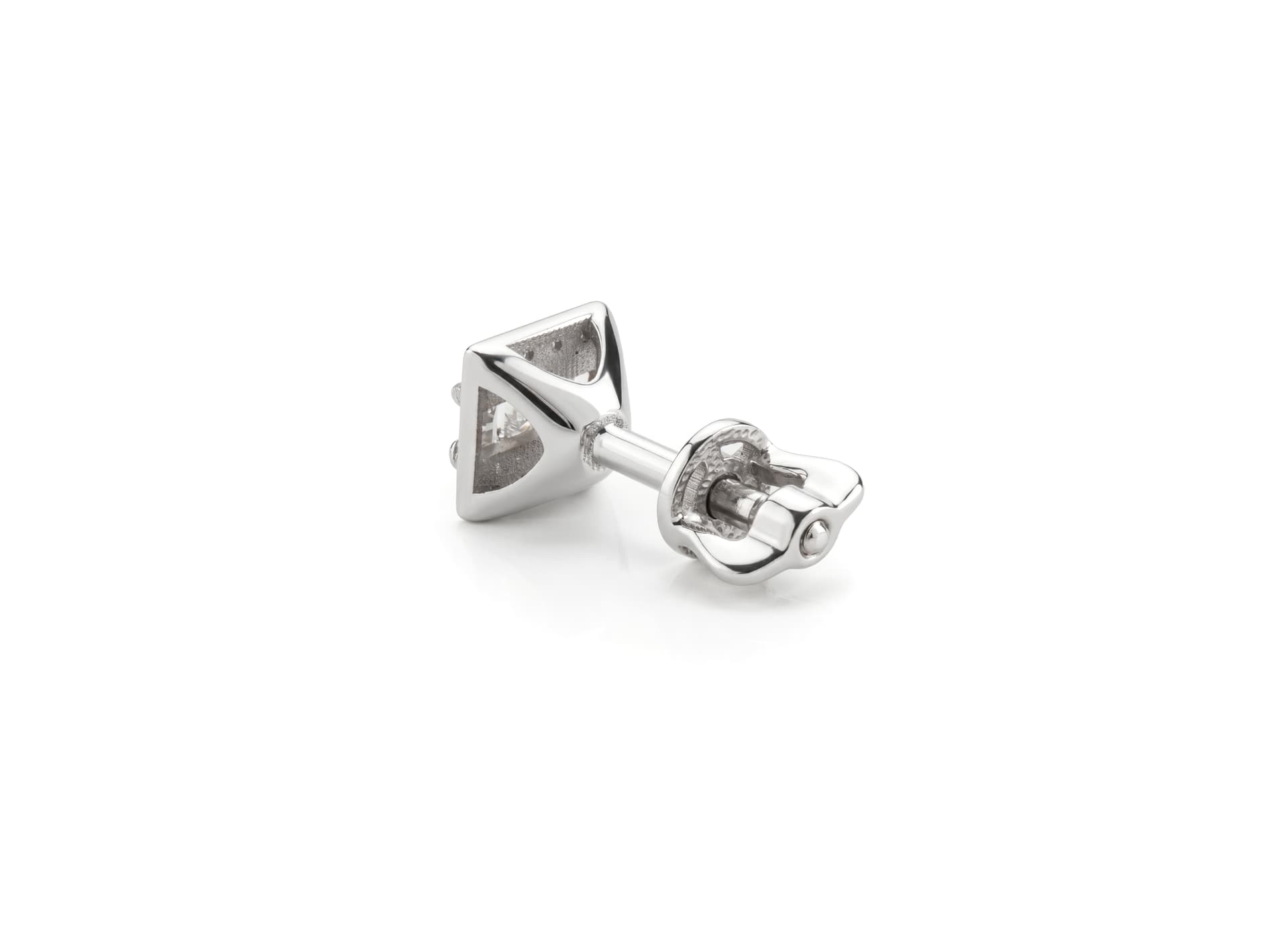Серьги из золота 585 с  бриллиантом