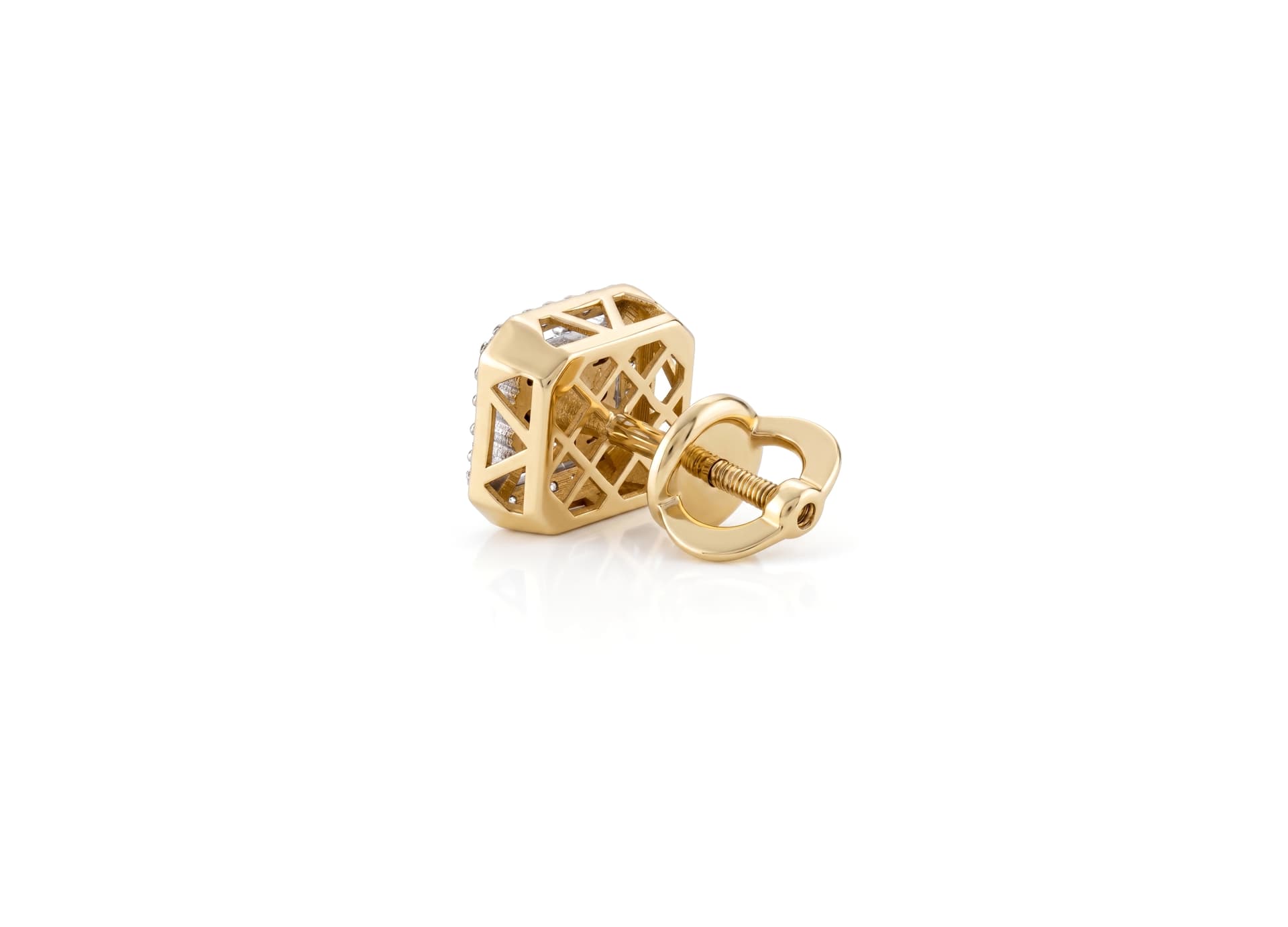 Серьги из золота 585 с  бриллиантом