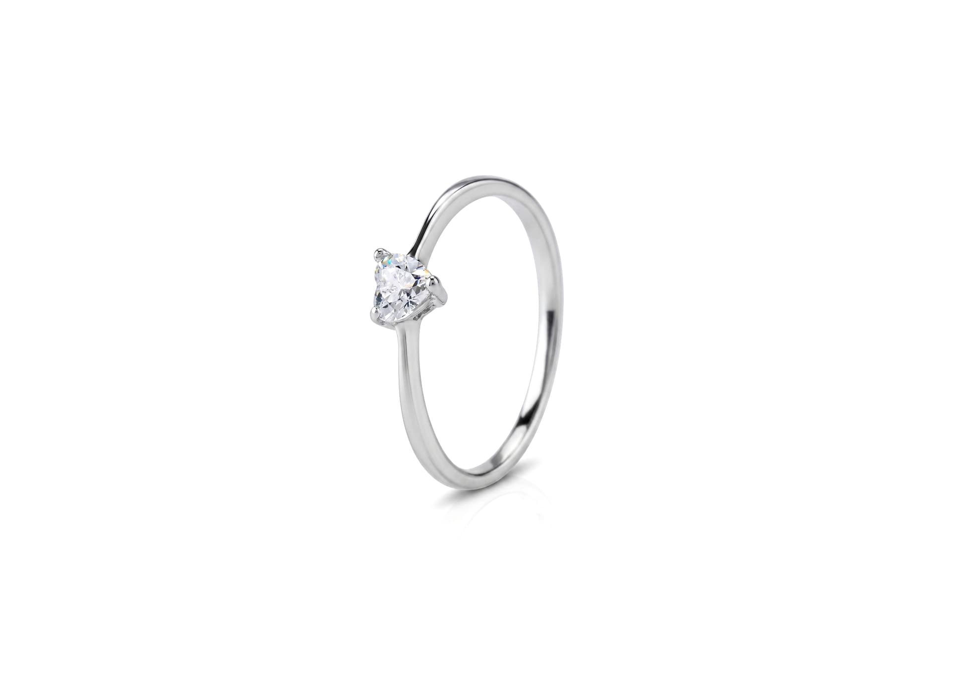 Кольцо из серебра 925 с кубическим цирконием
