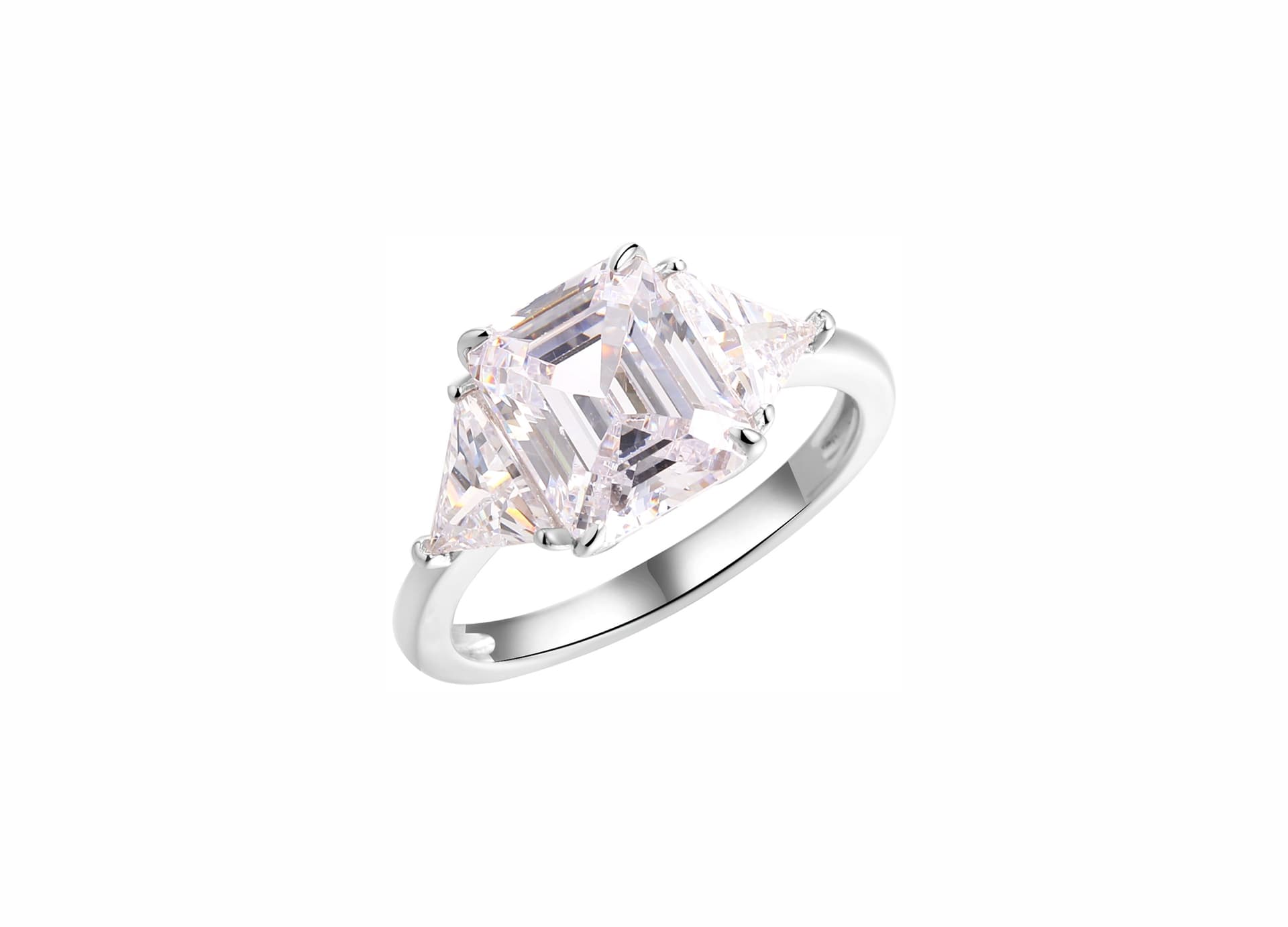 Кольцо из серебра 925 с фианитами