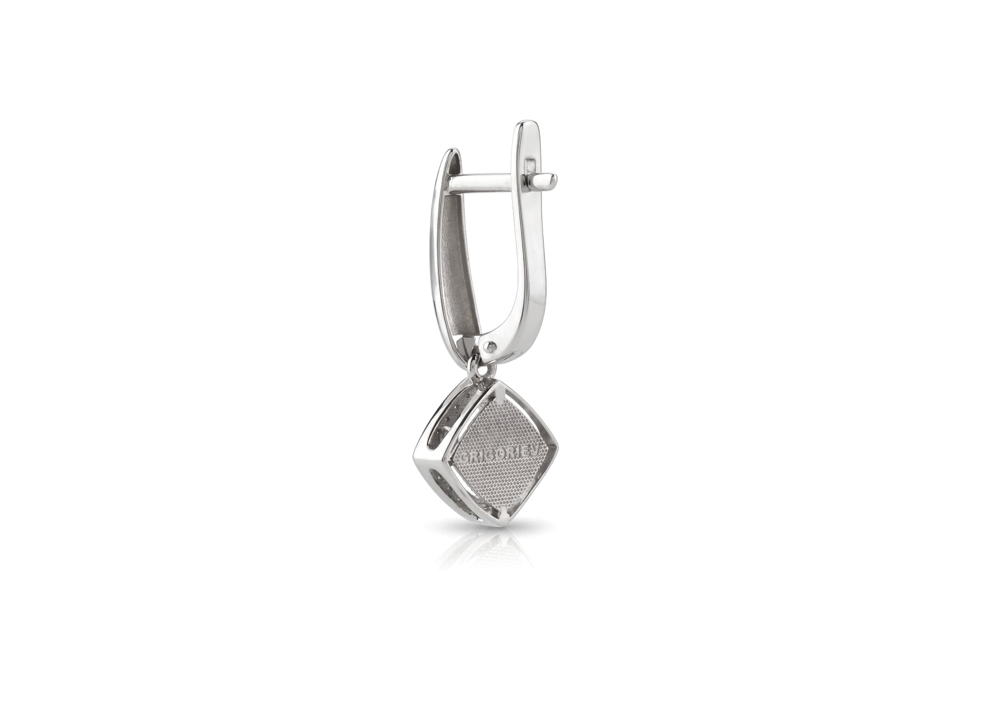 Серьги из золота 585 с бриллиантами
