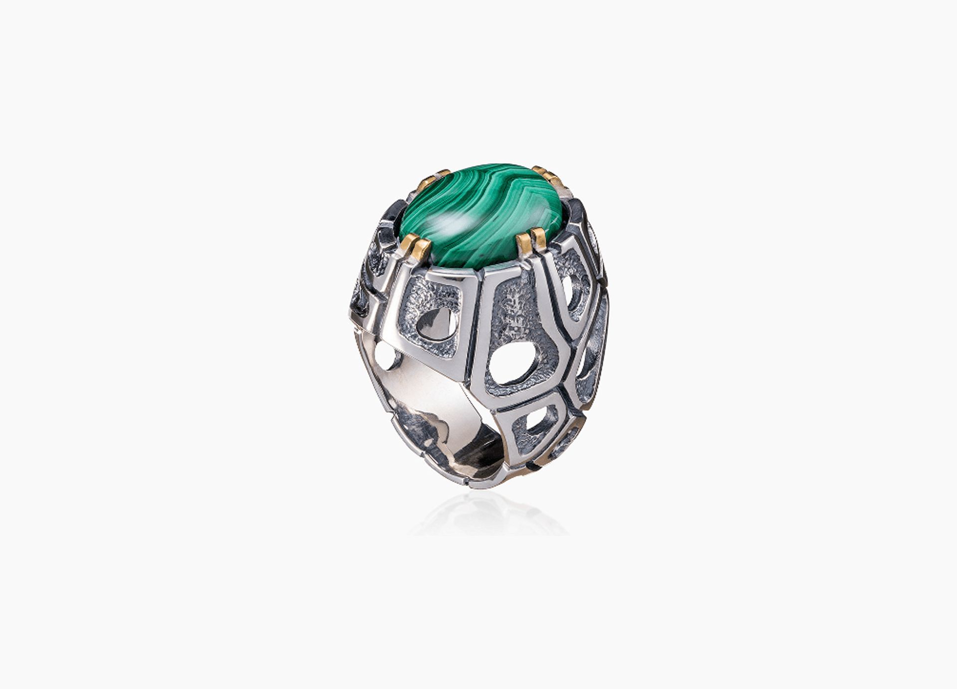 Кольцо из серебра 925 с  малахитом